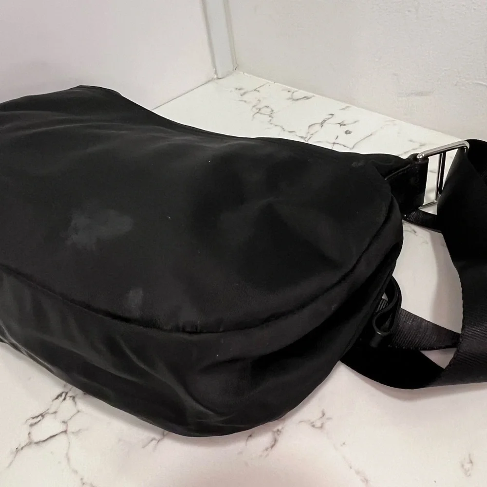 Tumi cross body travel bag - Picture 7 of 12